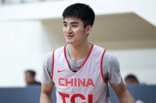 补强|CBA争冠大热首位强援!昔日天才控卫只待官宣,有望补强最大漏洞