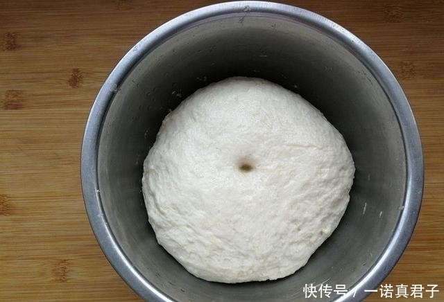 不用|想吃烧饼不用买，没有烤箱也能做，煎一煎凉了也不发硬