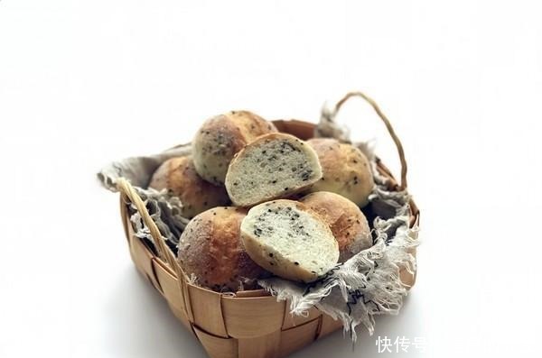 早餐|孩子开学,给他做这个早餐,晚上和好面,早上烤一烤,简单又营养