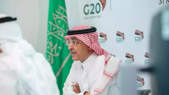 伊朗|损失惨重!沙特因石油价格暴跌熬不住了,美国警告不要被伊朗替代