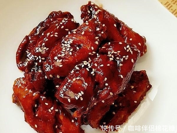 做法|泰式酸辣虾,酱焖排骨,豆腐香菇汤,啤酒鸡翅的做法