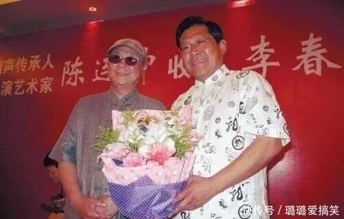 范伟|又一位73岁著名老艺术家因病去世,曾培养范伟,一生热爱相声表演