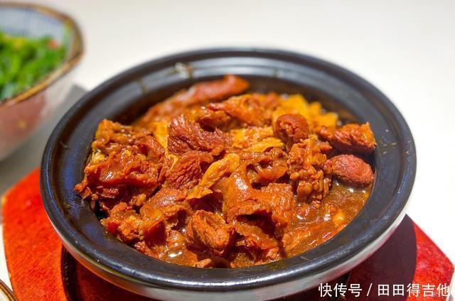 入口|广式茶餐厅里的粤菜，最喜欢的还是那道芝士糯米鸡，入口软糯咸香