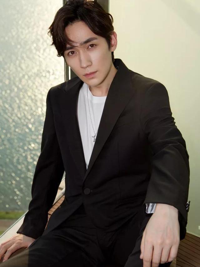  进前|最新明星势力榜公布，肖战丢失冠军宝座，王一博未进前三！