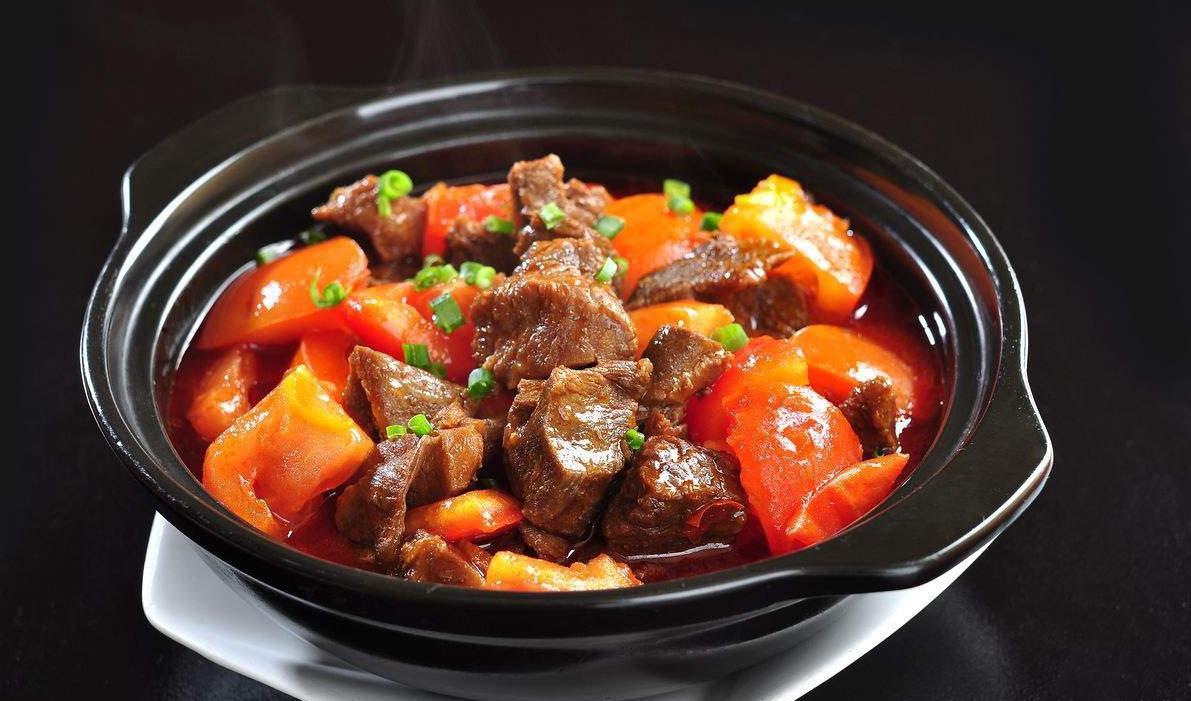  牛腩焯水|炖牛腩时，不要只知道加食盐，多加一个步骤，牛腩没腥味更好吃