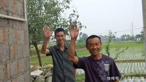  男子|汶川地震痴情男子，骑车带“亡妻”尸体回家，12年过去怎么样了？