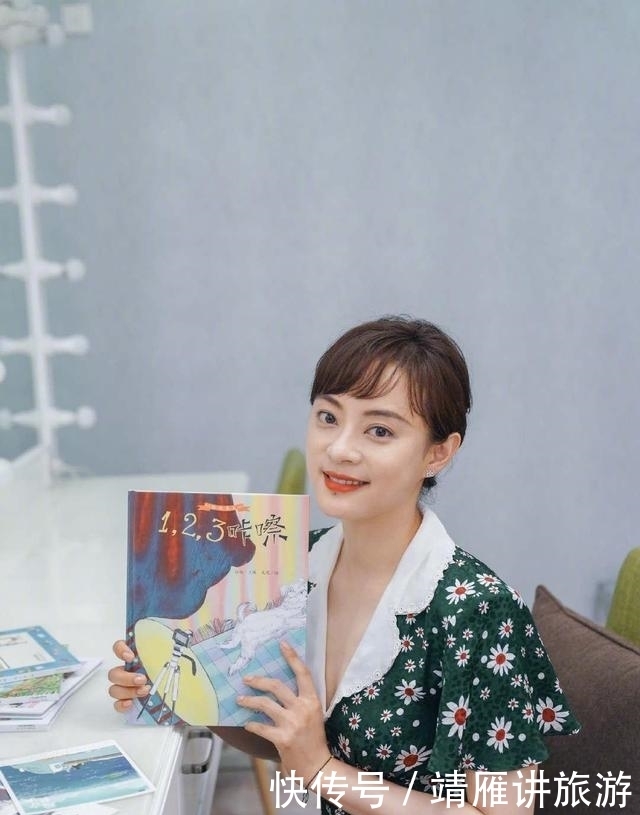 身穿|37岁孙俪终于留长发，身穿碎花裙回到20岁，难怪抓得邓超稳稳的