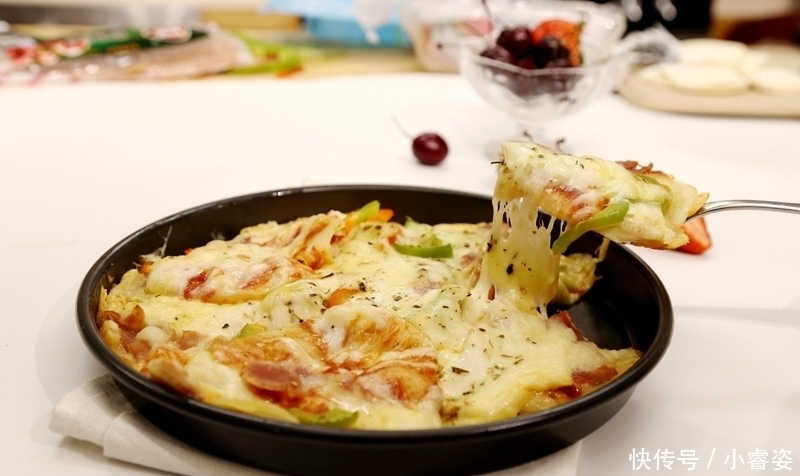 成功|平底锅怎么做披萨?不用揉面一次成功,几分钟就出锅,比买的还香