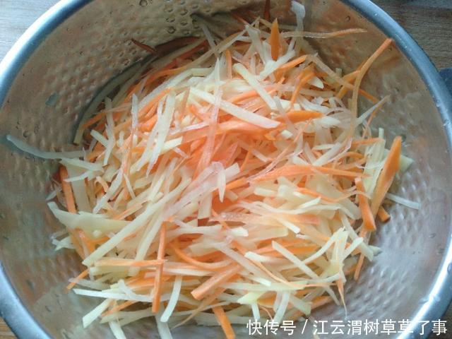 简单|香煎土豆饼这样做,操作简单又好吃,我一顿能吃5个
