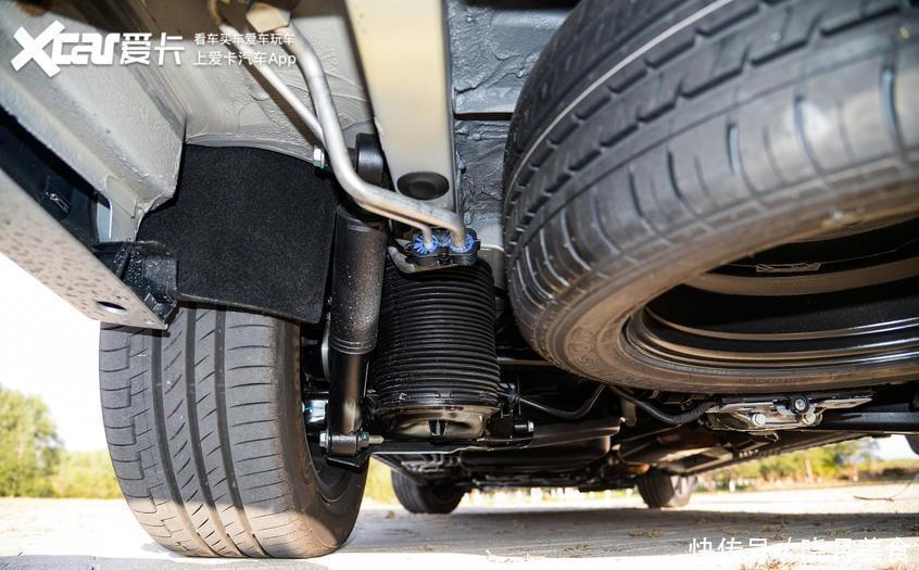 前包围|全系9AT+空悬再战埃尔法!试驾奔驰V级