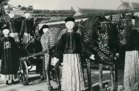 纸人|慈禧出殡时有多壮观?纸人抬轿阴兵开道,连外国人害怕的不敢上街!