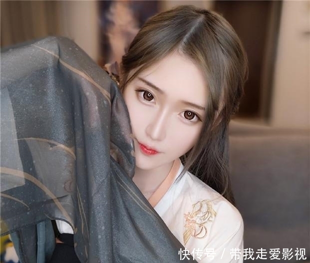 JK|COS动漫看蔡萝莉，JK制服看轩子巨2兔，而古装造型只看她！