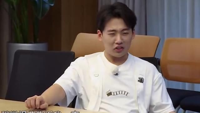  成功|《奔跑吧》：郭麒麟被金靖狂追反撕成功，与吴磊蔡徐坤上演无间道