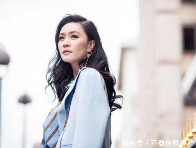  嫁入豪门|曾经是收视女王的她，为去世老公守寡8年，44岁的她身价上亿