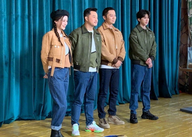 郑恺|《跑男》录制首期郑恺缺席,网友爆料原因,原来是因为妻子苗苗