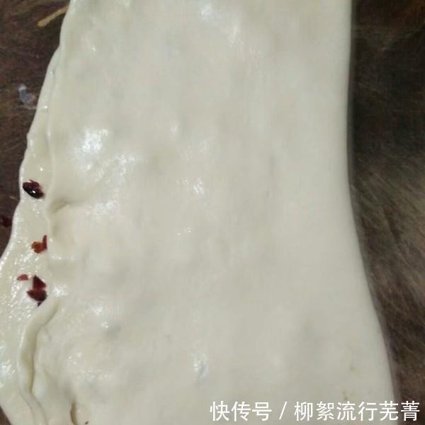 教你做|教你做一个简单的花卷，新手就会看到，发酵时间短，比馒头还好吃