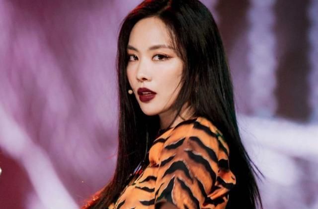 女团|从“糊咖”到国际霏,钮祜禄·王霏霏,是最后的赢家