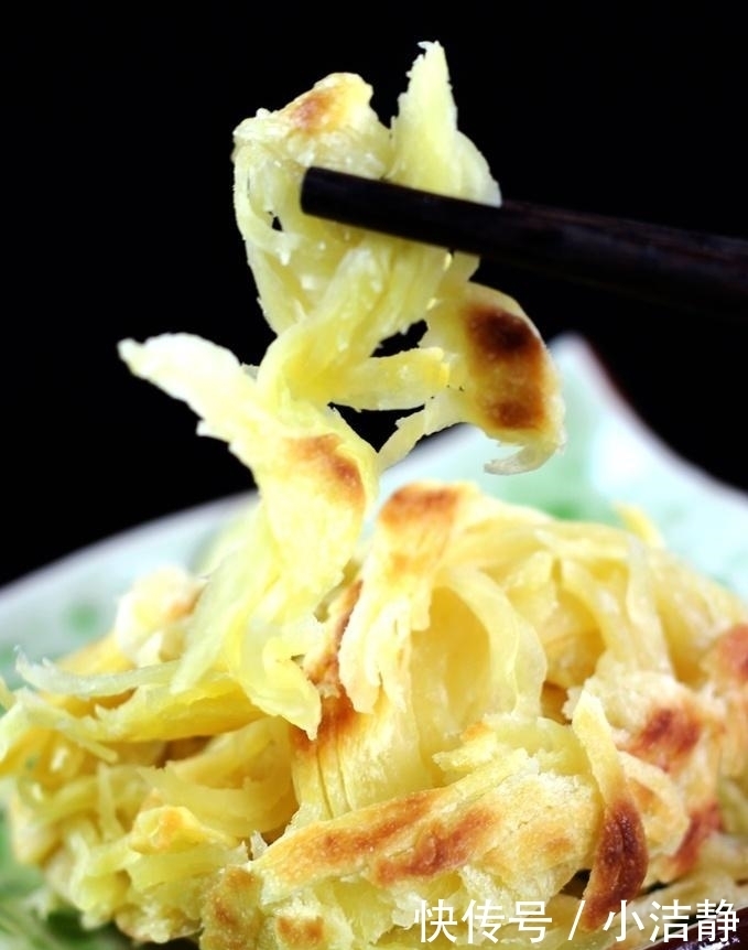  真心|真心太好吃的一款饼！轻轻一抖，丝丝酥脆蓬松！好香好香！