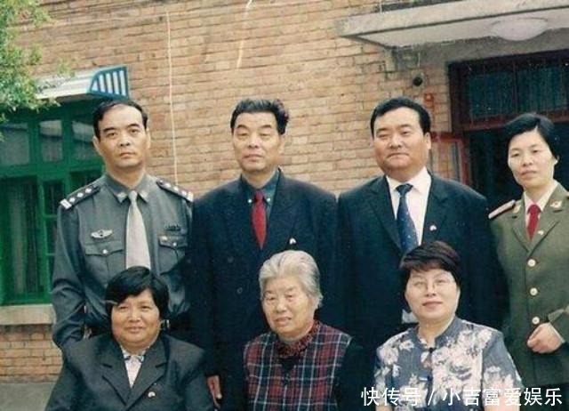  成绩|焦裕禄唯一在军队的女儿：为当兵改名，成绩最突出，几十年频立功