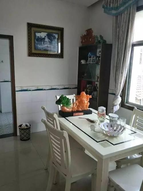 农村|去男友乡下老家,他说的茅草房原来是别墅,感觉自己赚翻了