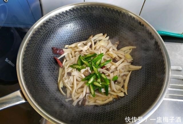 肉类|秋天大鱼大肉不如它,1个2元很实惠,营养价值不输肉类