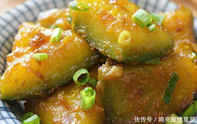 爱吃|孩子爱吃的油焖南瓜,简单4步就能上桌,软糯美味,好吃又营养