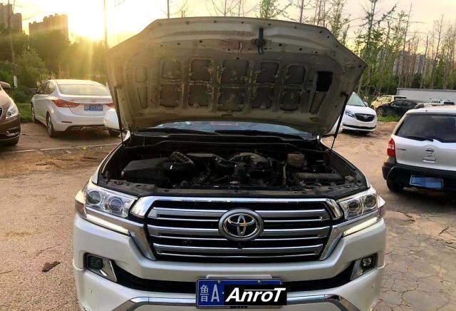 机械|兰德酷路泽(陆巡)HKS机械增压改装作业,提升40%功率,越野更强