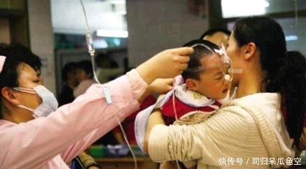为啥|为啥给宝宝输液时,要把针头扎在头上?医生:这样宝宝才少遭罪