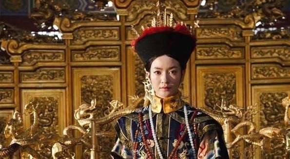 慈禧|慈禧为控制光绪,让侄女当皇后,最后主动退位求平安