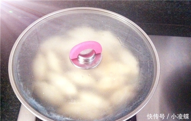 饺子|吃了几十年饺子,此款馅料第一次尝,外酥里嫩又鲜又香,真美味