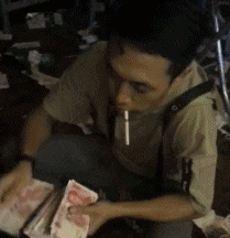 搞笑|搞笑GIF:你这车牌太牛了啊!卖出去比你的车都要贵