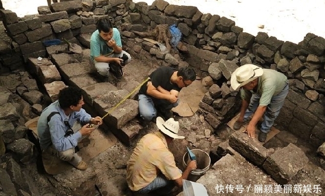 女子|清朝女子因难产昏厥，误认已死将其下葬，200年后墓内景象凄惨