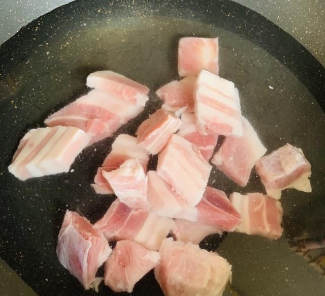 肉汁|土豆红烧肉,肥而不腻,浓厚醇香,肉汁四溢