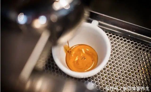 手冲咖啡|咖啡里的油对我们的健康是有害还是有利