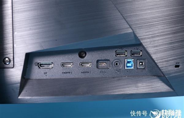 MAG322CQR|微星MAG322CQR显示器图赏1500曲面165Hz2K