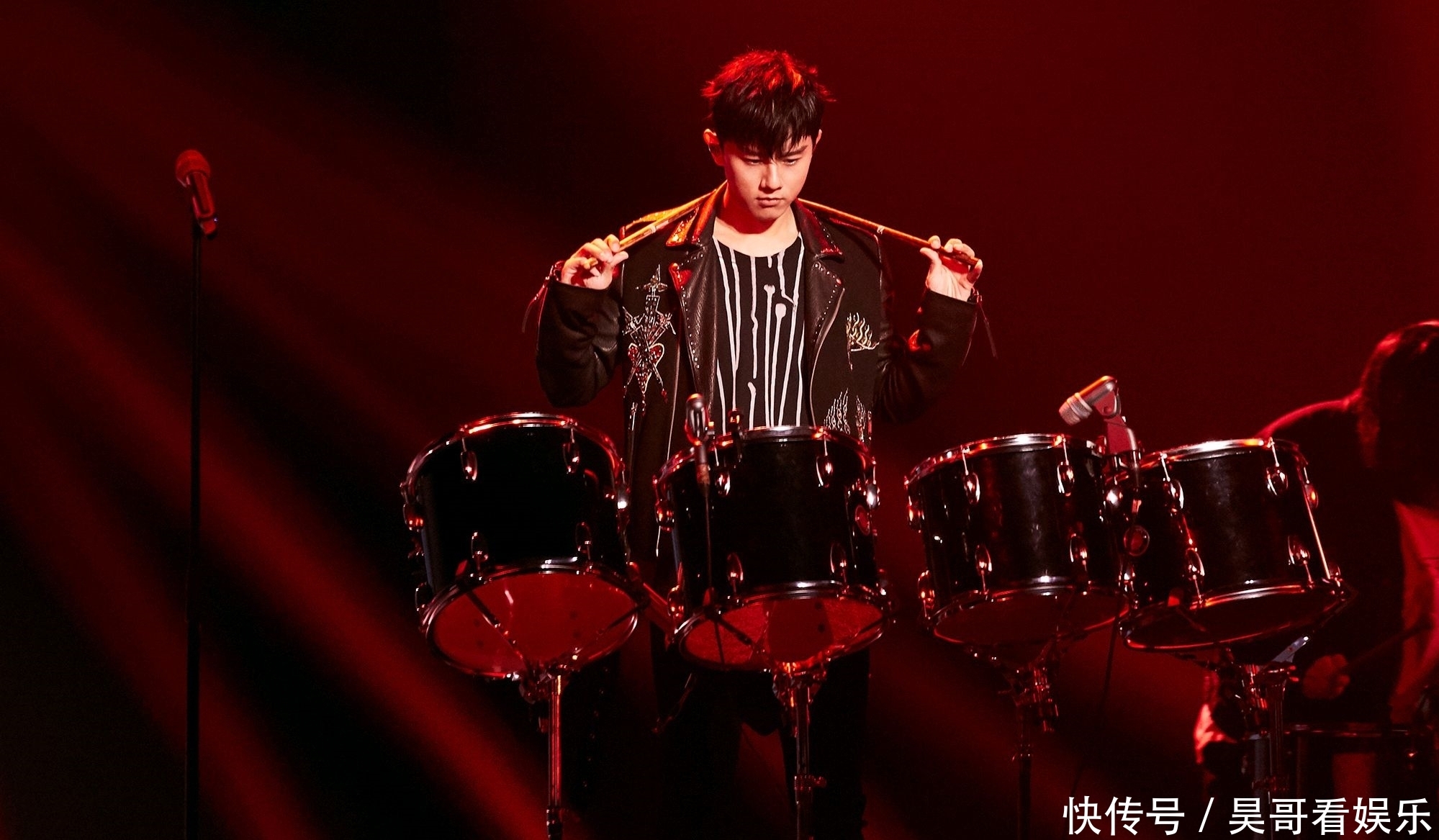 竟是|《浪姐》成团,宁静格格不入,蓝盈莹太惨,唯一失控的竟是张杰