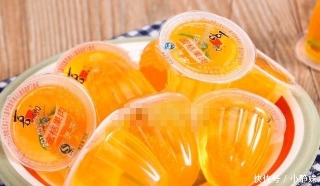 零食|女生打不开的4种零食,全能打开是女汉子,只能打开一种是软妹子