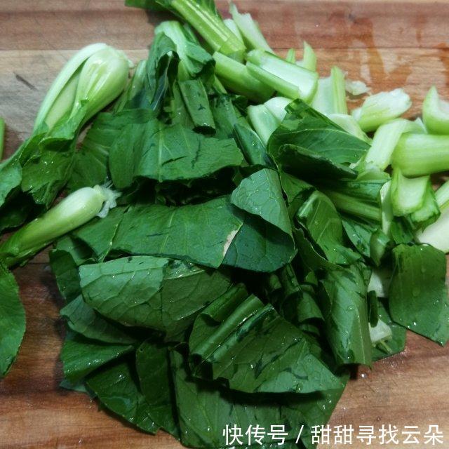  鲜肉|白菜鲜肉酸汤水饺，鲜香酸爽，好吃又开胃
