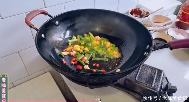 入味|秘制香辣鸡爪,做法简单易学,软烂脱骨超入味