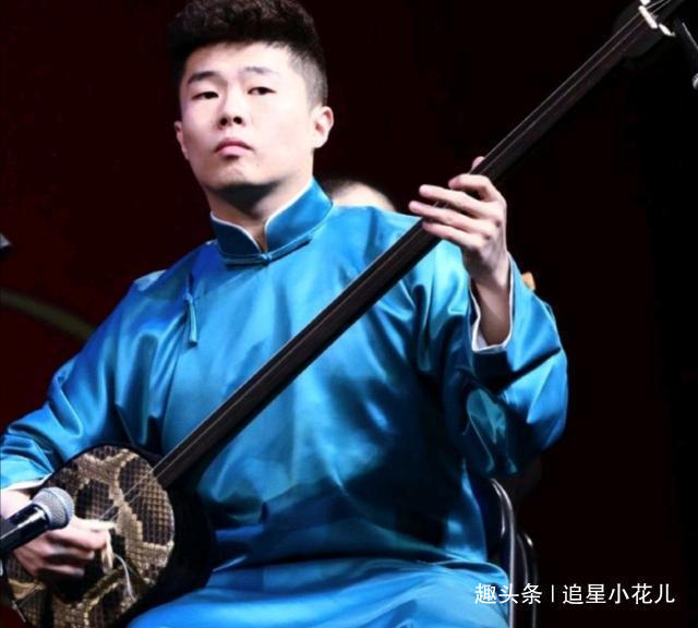  同门|周九良比双同门师哥张云雷还刚，直言不认识，现场也未曾谋面