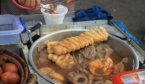 种小吃|80岁奶奶卖“大乱炖”,15元1份,吃过的都说好,来晚就怕吃不到