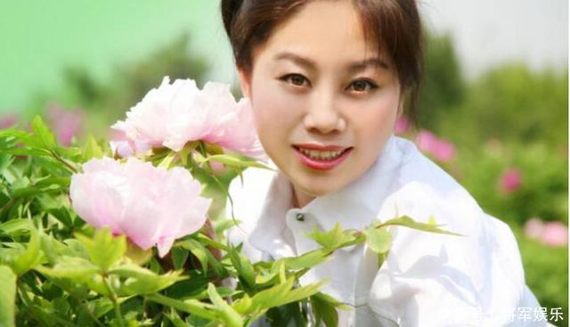 节目|为上《星光大道》花光家底,宁愿负债也要圆梦,被骗40万终上舞台