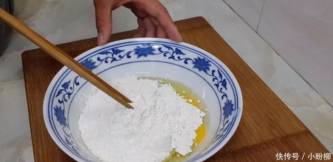 不用|1斤面粉, 4个紫薯, 不用一滴水, 平底锅做的小面包, 边吃边流口水