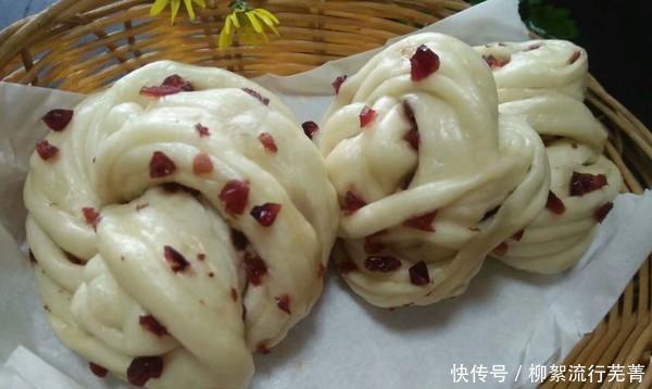 教你做|教你做一个简单的花卷,新手就会看到,发酵时间短,比馒头还好吃