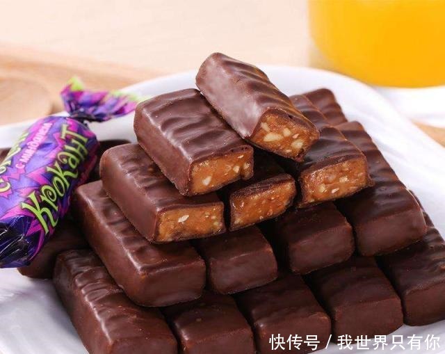 尊重|4款网红零食几乎零差评,在网上非常火爆,只买一样对肚子不尊重