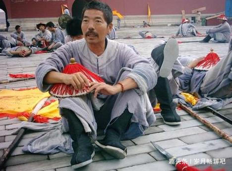 状态|横店“20万群演”的现状懒汉的天堂,疯子的乐园,光棍的世界