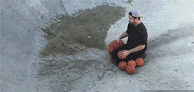 假动作|搞笑GIF:小伙子,这个假动作我给你满分