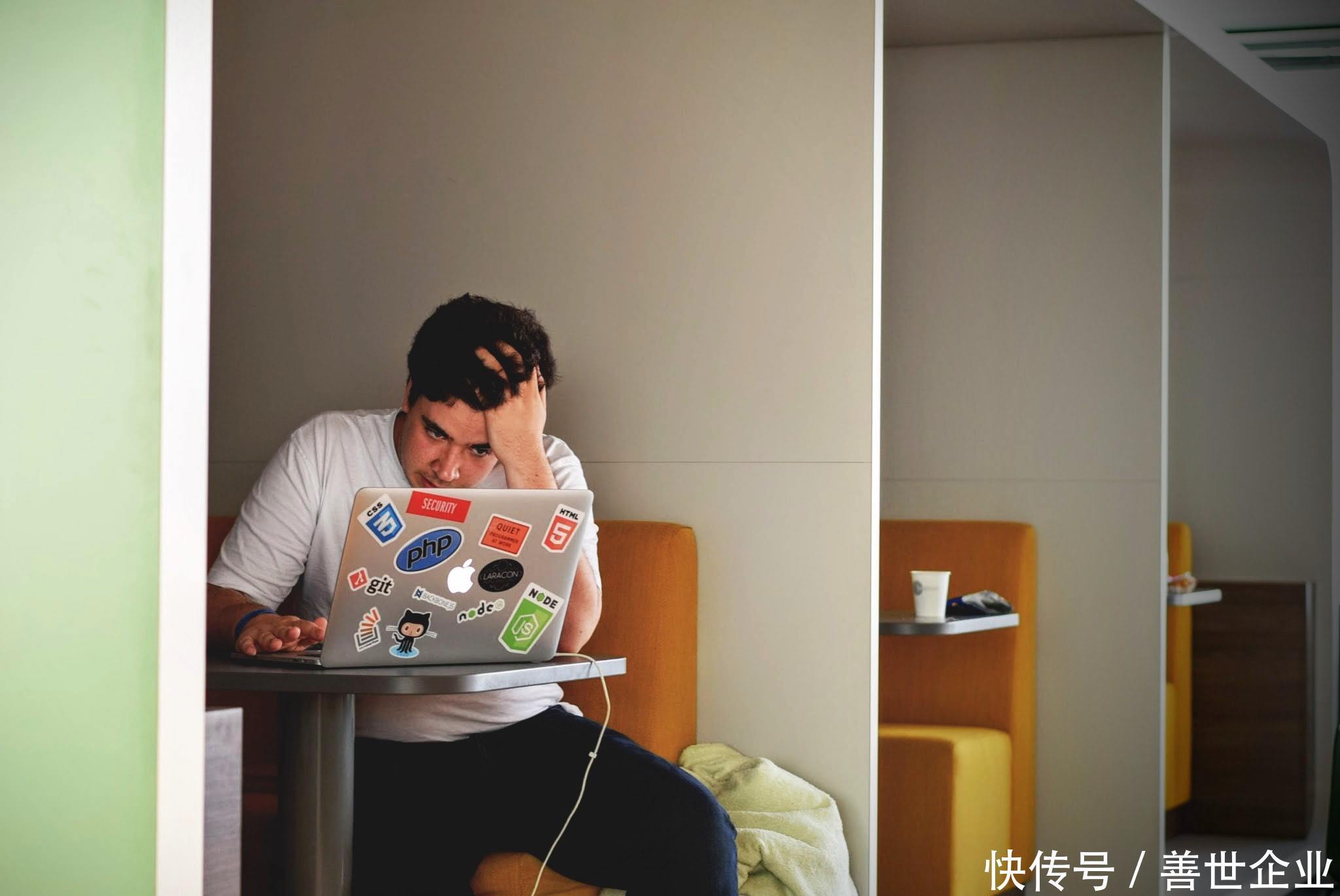 心理|善世分享：员工请假被拒自杀引热议，该如何管理职场压力？