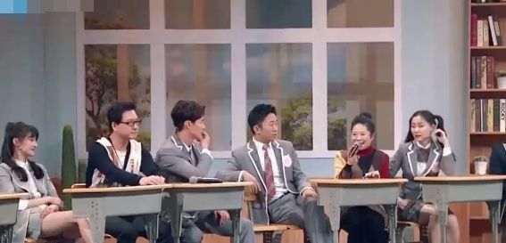 搞笑|杨迪妈妈把华晨宇叫成宇晨,谁注意华晨宇的反应简直承包我一年笑点