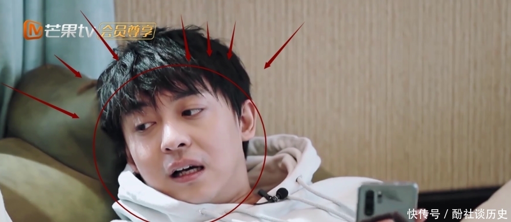 吃醋|李晟占有欲多强?老公见个女的吃醋不说,看李佳航袜子:这谁受得了?